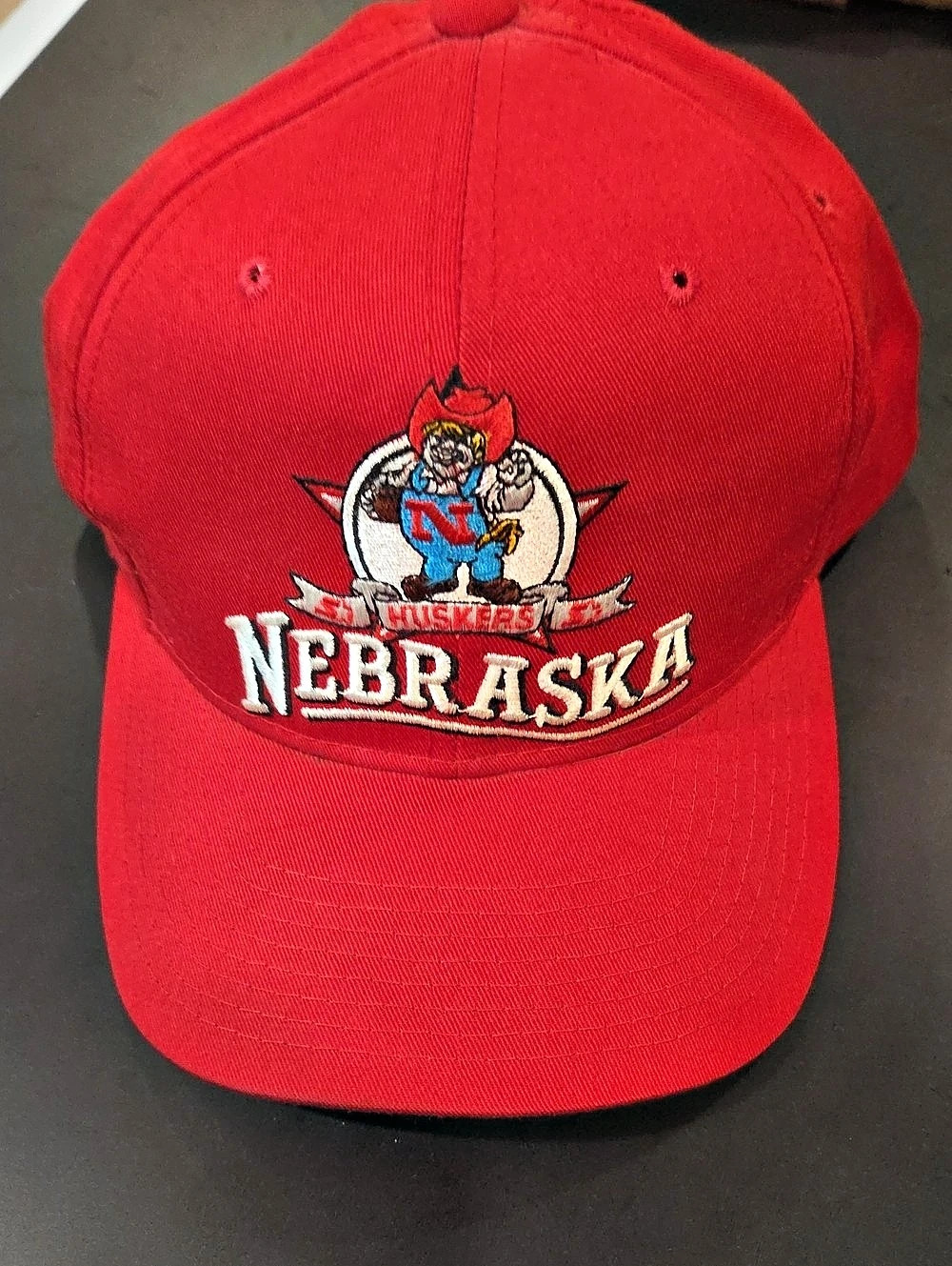 Vintage 90s Starter Nebraska Cornhuskers Snapback Hat Herbie Husker Mascot Red